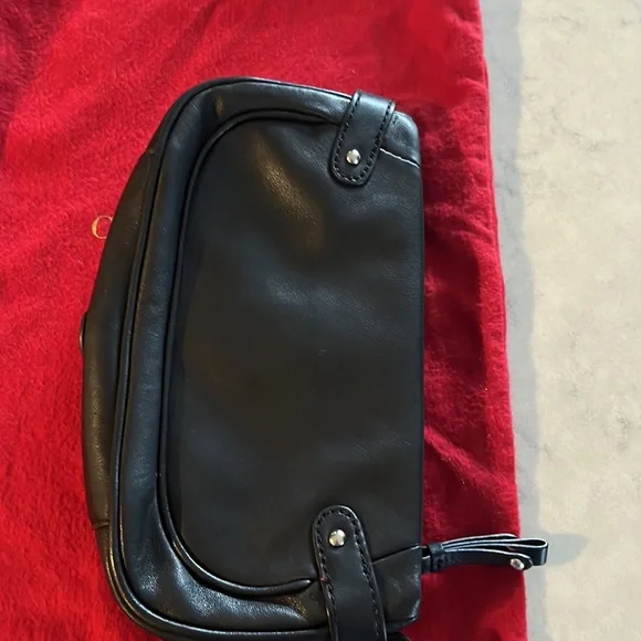 Cole Haan black leather studded wristlet perfect condition - Picture 4 of 7